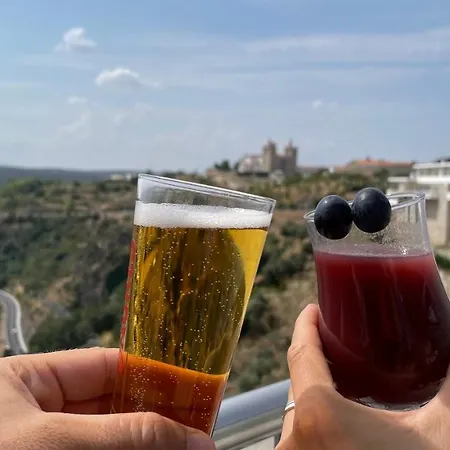 بيت ضيافة Pensao Vista Bela 3*