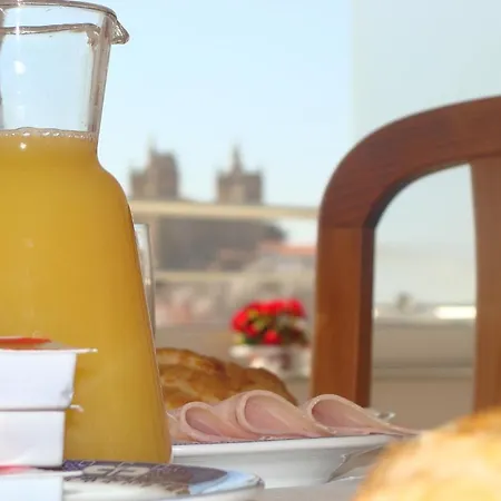 Pensao Vista Bela بيت ضيافة ميراندا دو دورو