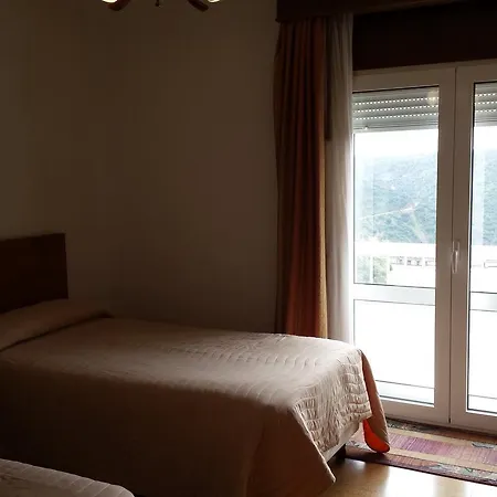 Pensao Vista Bela بيت ضيافة