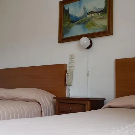 بيت ضيافة Pensao Vista Bela 3*