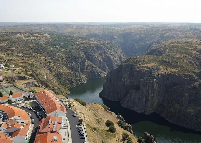 Pensao Vista Bela Miranda del Duero